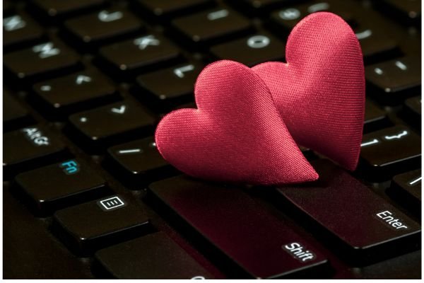 Dating App Diaries: Tales of Love and Lies Dating App Diaries: My Love Life Said “Error 404”